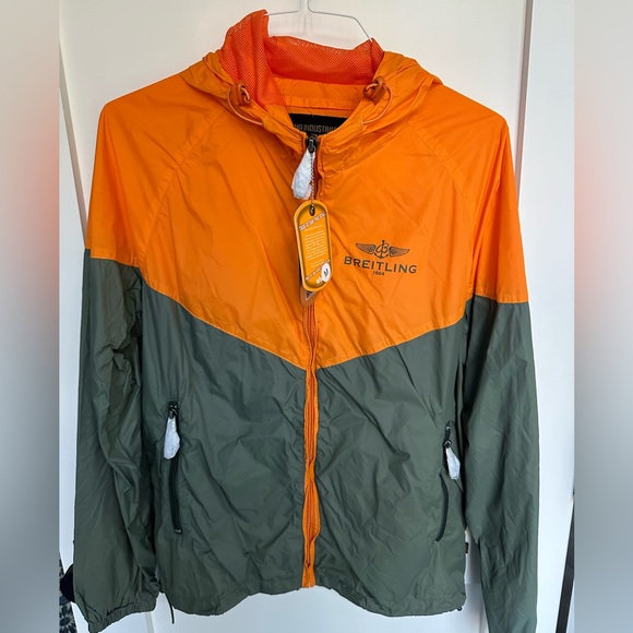 NEW Rare Breitling watch Alpha Industries raincoat. Olive green